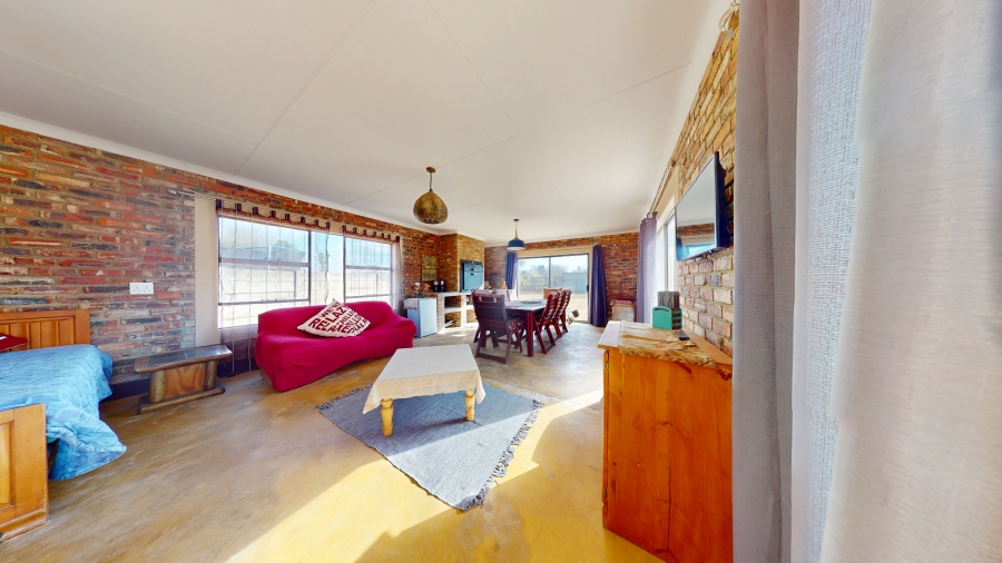 5 Bedroom Property for Sale in Kannoniers Park North West